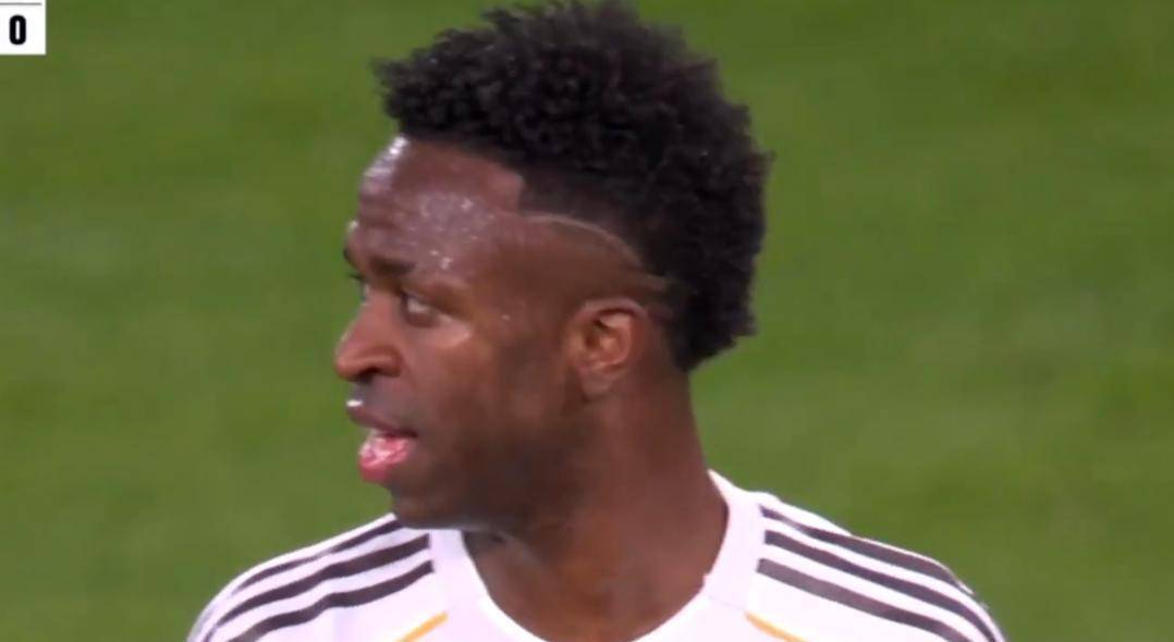 西甲榜首混战!皇马1-2被反杀,仅领先2分不稳,巴萨等来追分良机